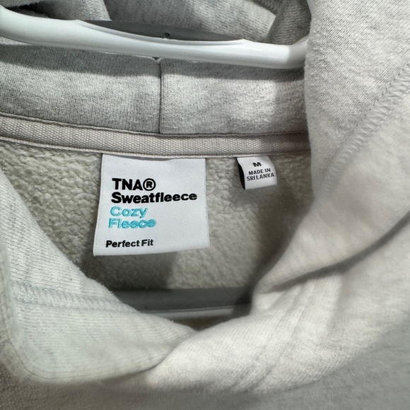 Aritzia TNA Sweatfleece Perfect Fit Hoodie - Picture 5 of 6